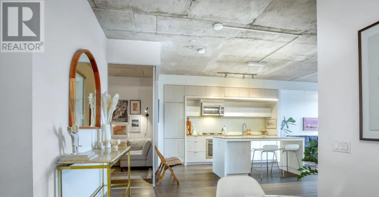404-130 Rusholme Road, Toronto, ON, M6H 1A7 - 8