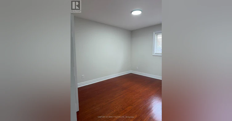 29 Lawnmere Crescent, Toronto, ON, M1S 2T1 - 14