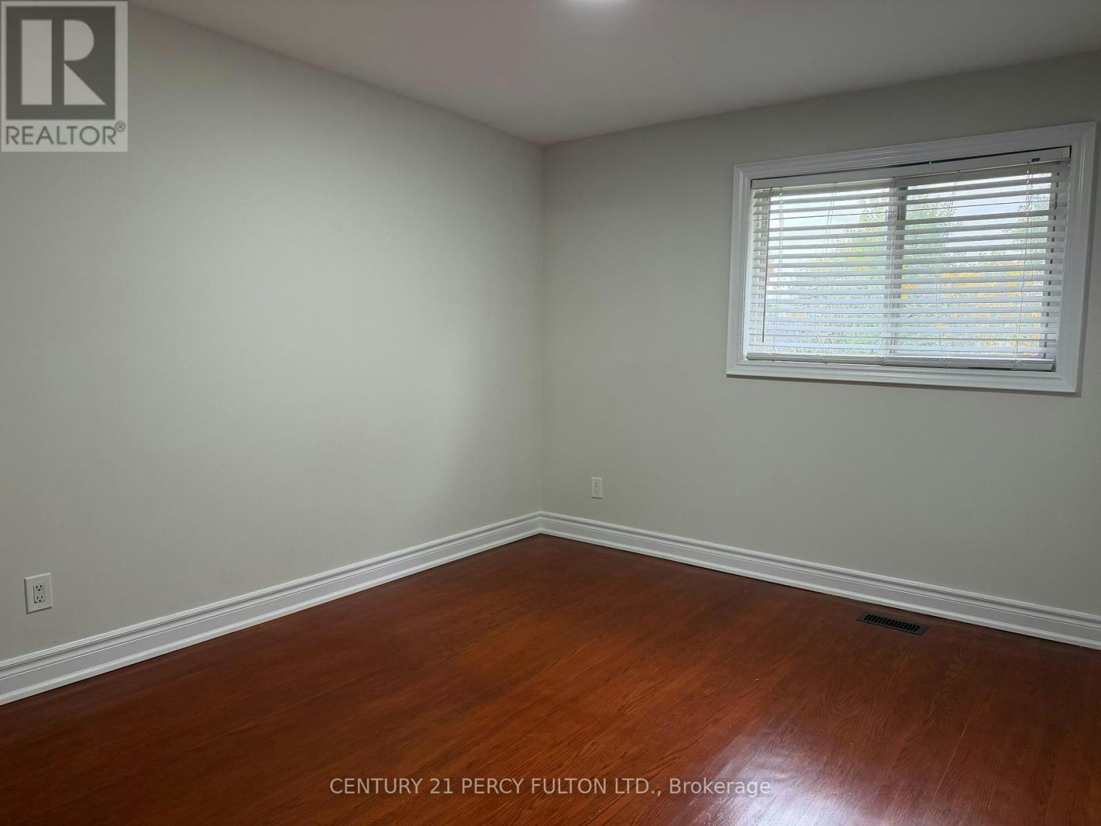29 Lawnmere Crescent, Toronto, ON, M1S 2T1 - 13