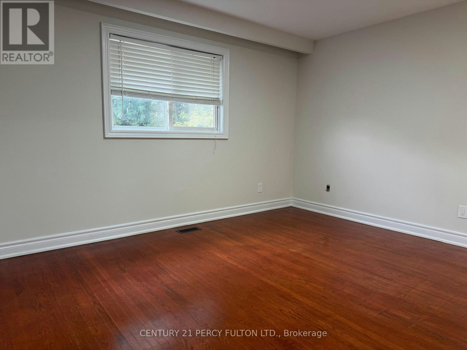 29 Lawnmere Crescent, Toronto, ON, M1S 2T1 - 12