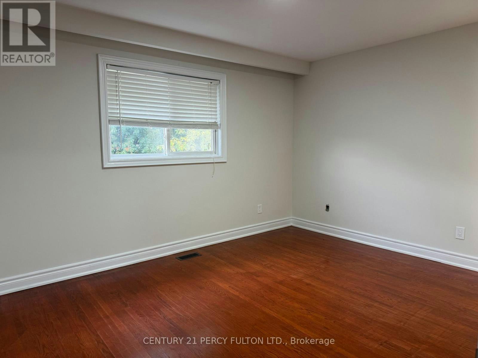 29 Lawnmere Crescent, Toronto, ON, M1S 2T1 - 16