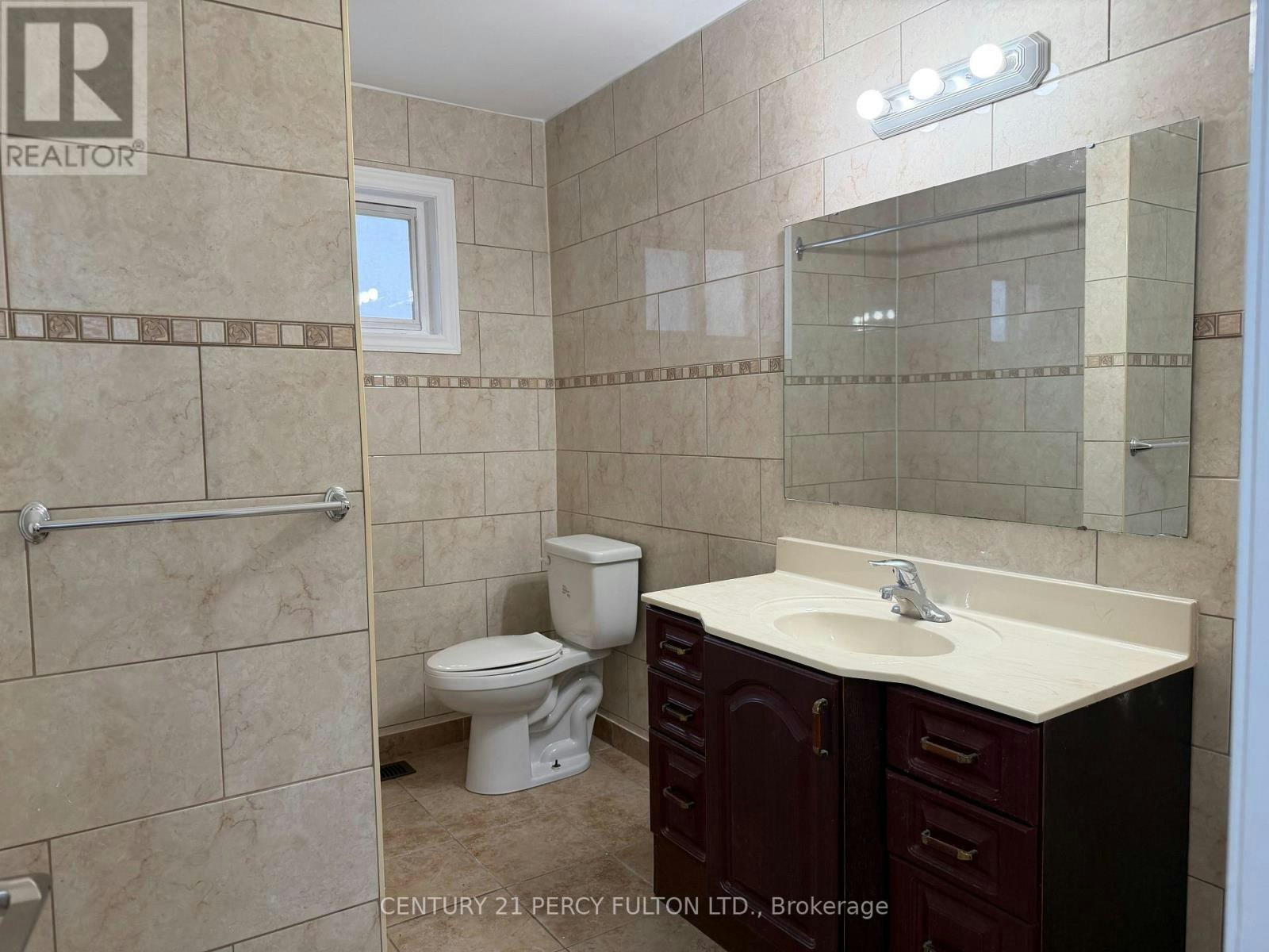 29 Lawnmere Crescent, Toronto, ON, M1S 2T1 - 17