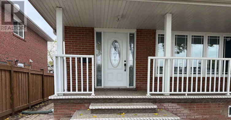 29 Lawnmere Crescent, Toronto, ON, M1S 2T1 - 3
