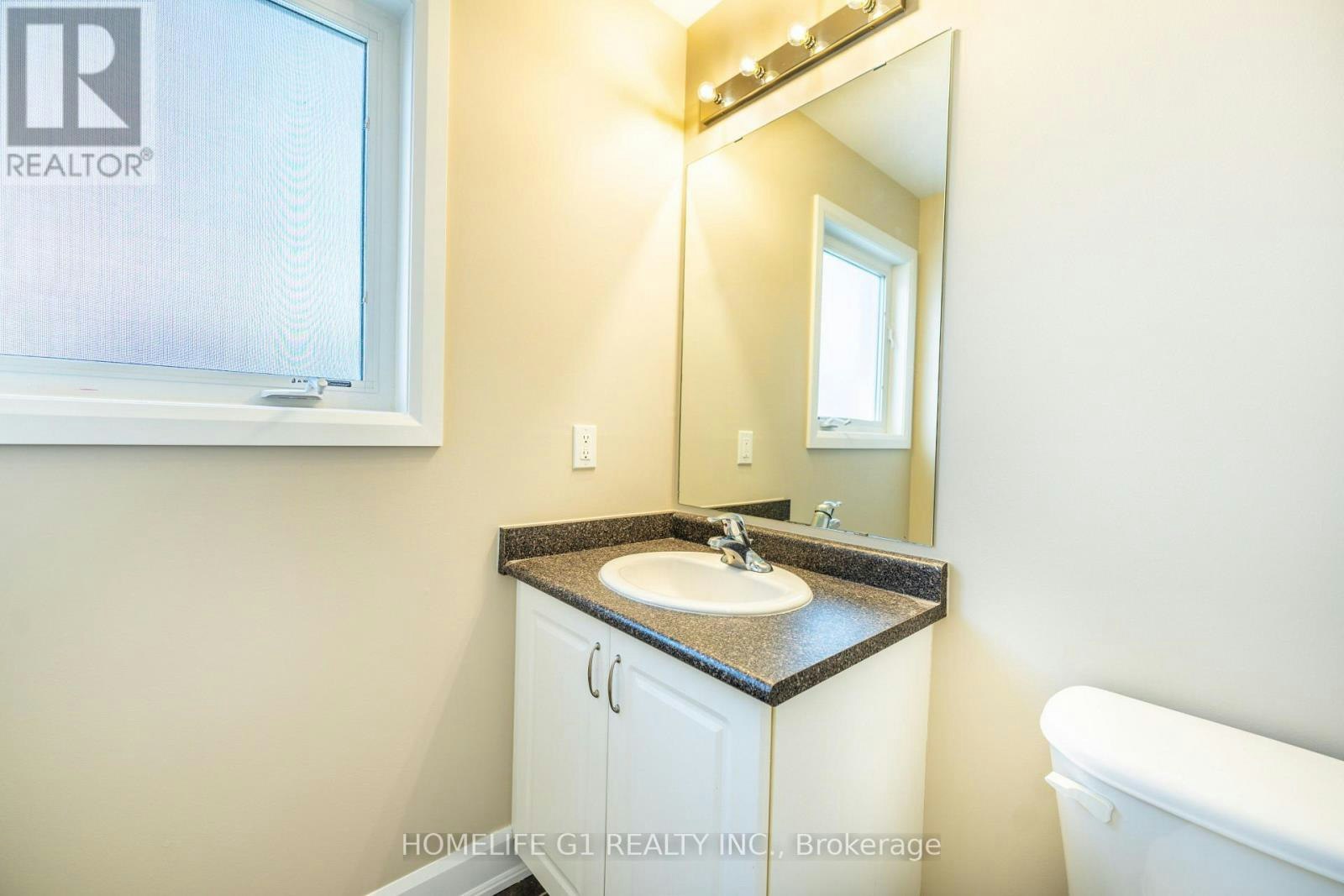 122 Gwillimbury Drive, Bradford West Gwillimbury, ON, L3Z 0B3 - 39