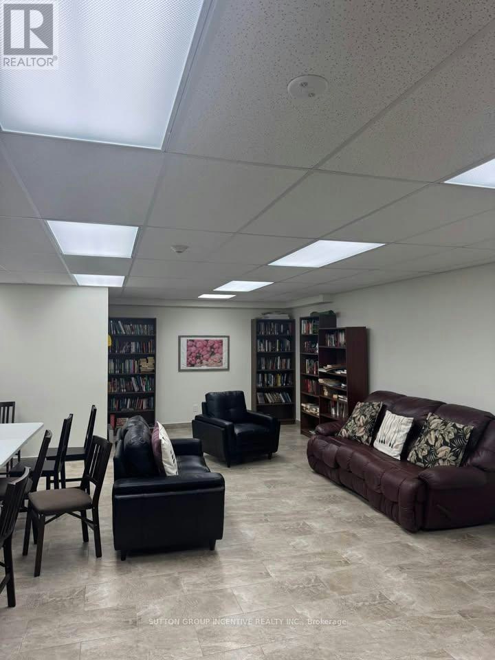 204-496 Yonge Street, Barrie, ON, L4N 4E2 - 9
