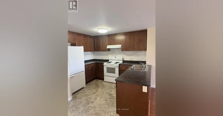 204-496 Yonge Street, Barrie, ON, L4N 4E2 - 4