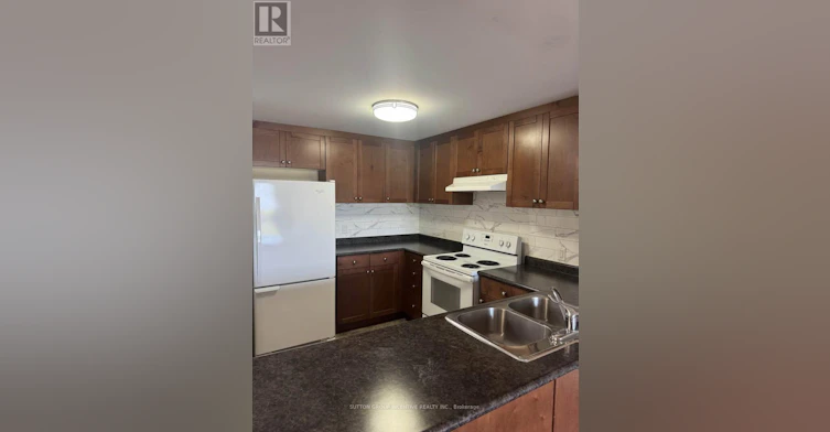 204-496 Yonge Street, Barrie, ON, L4N 4E2 - 5