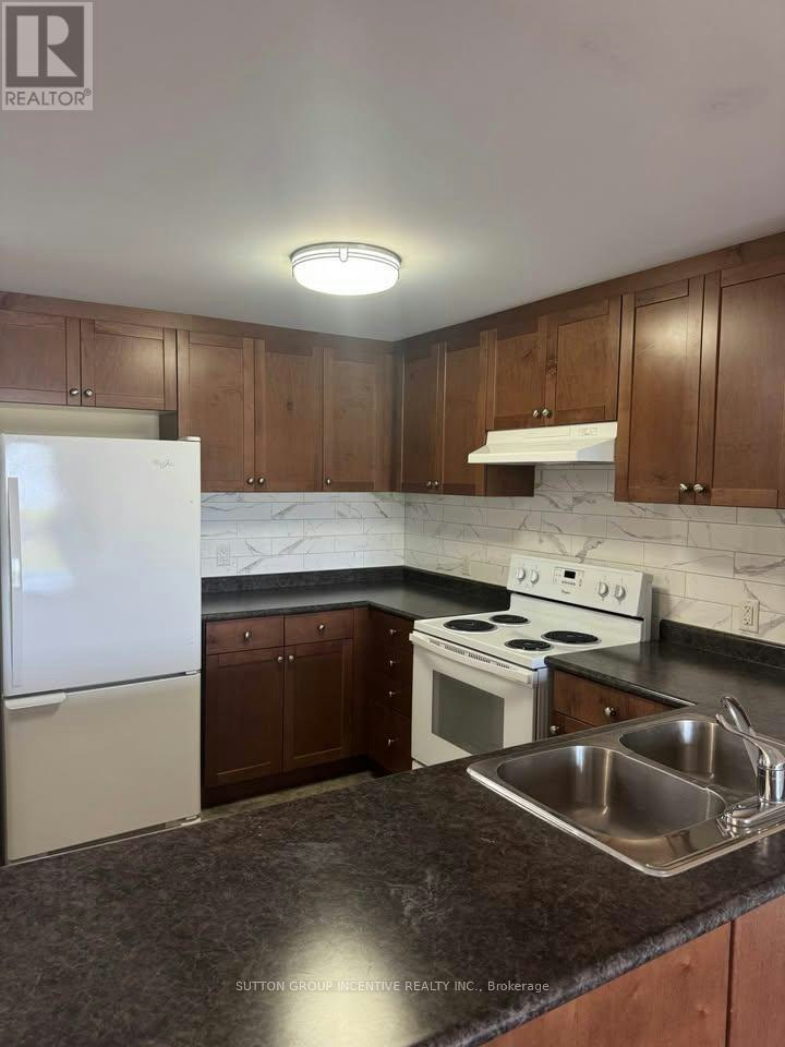 405-496 Yonge Street, Barrie, ON, L4N 4E2 - 5