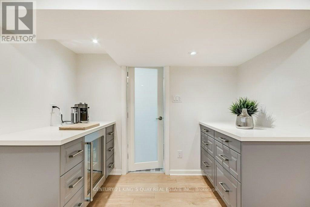 BASEMENT-36 Whitley Avenue, Toronto, ON, M3K 1A2 - 5