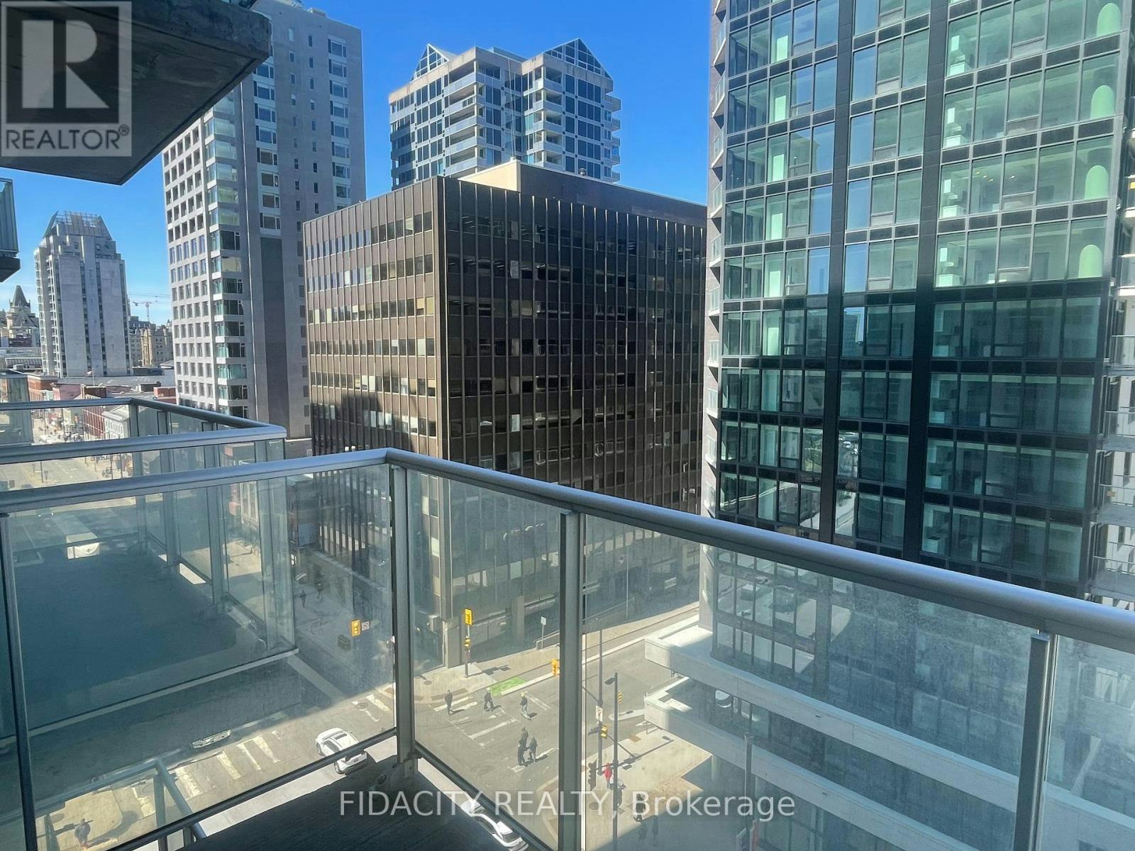 1004-242 Rideau Street, Ottawa, ON, K1N 0B7 - 9