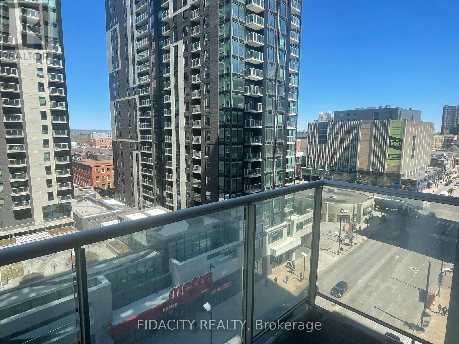 1004-242 Rideau Street, Ottawa, ON, K1N 0B7 - 10