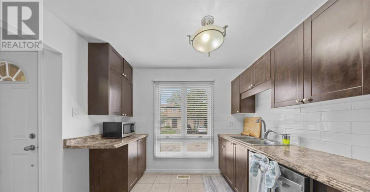 29-6252 Castille Court, Ottawa, ON, K1C 1X5 - 4