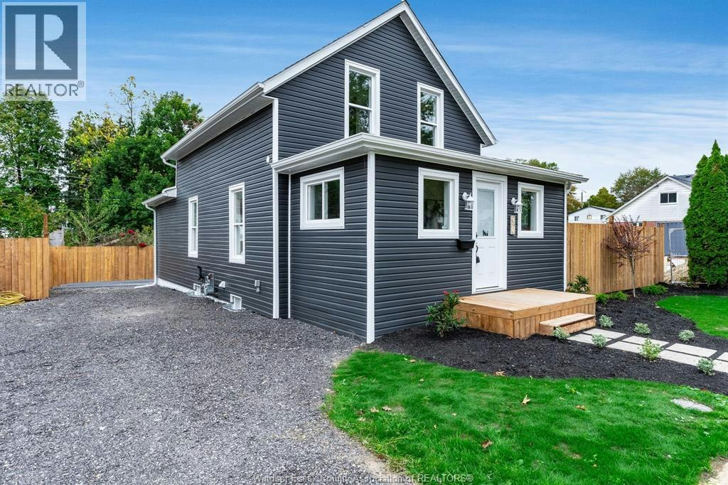 30 Askew Street, Leamington, ON, N8H 1X7