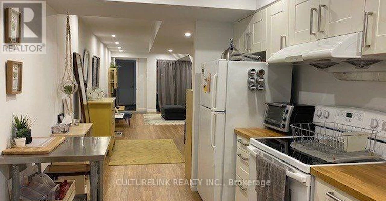 LOWER-119 Montrose Avenue, Toronto, ON, M6J 2T6 - 6