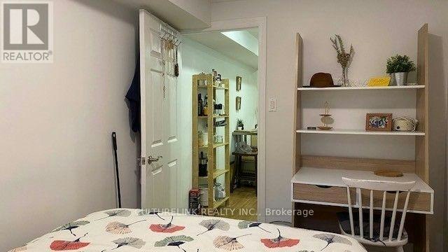 LOWER-119 Montrose Avenue, Toronto, ON, M6J 2T6 - 11