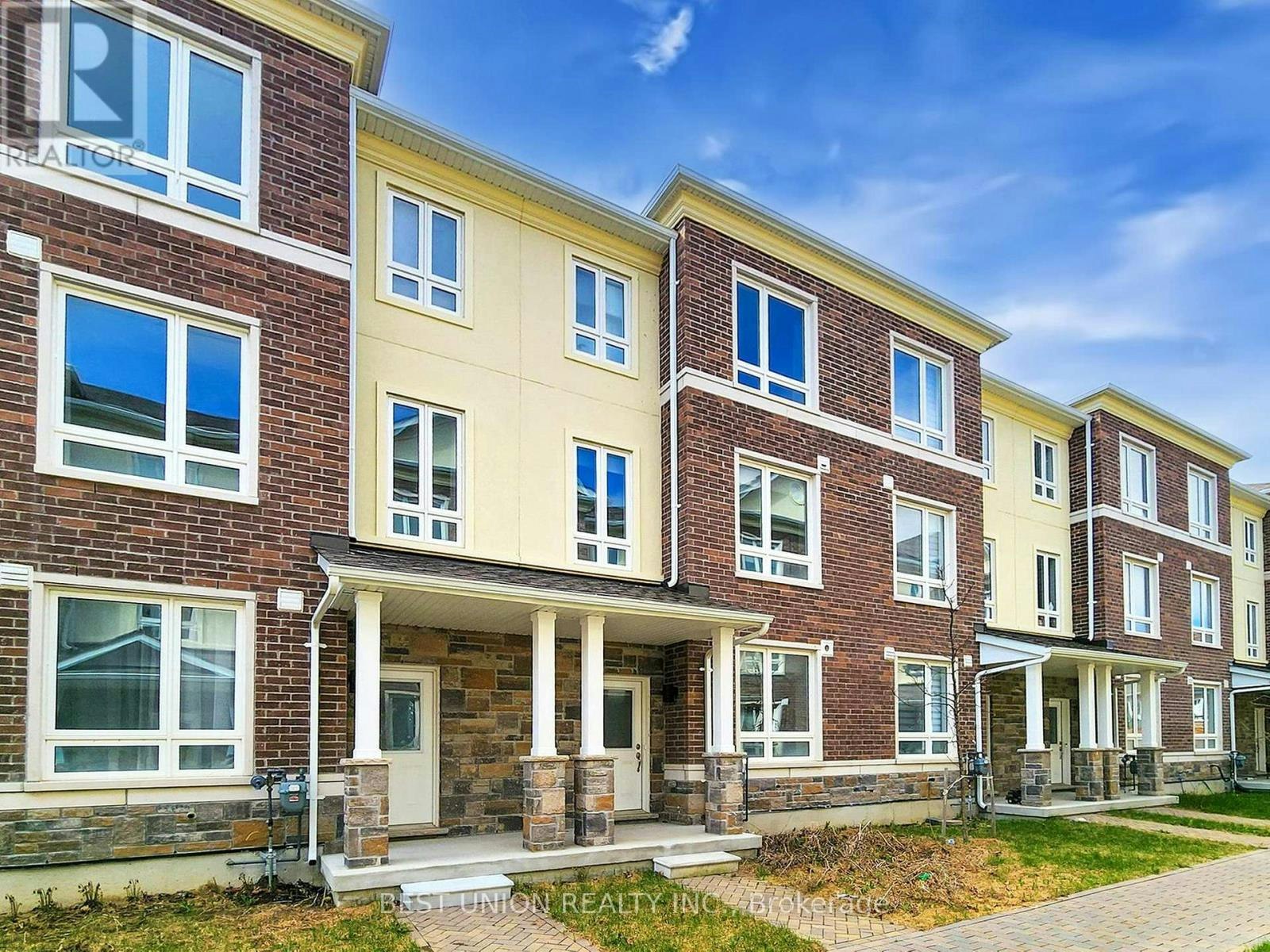 71 Imperial College Lane, Markham, ON, L6E 2C1