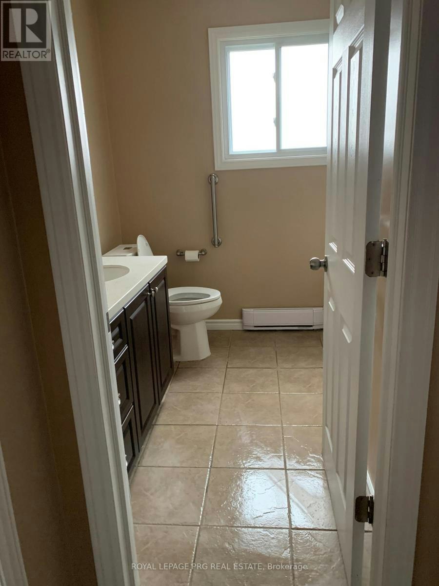UPPER-1269 Paquette Street, Greater Sudbury, ON, P3A 3X9 - 7
