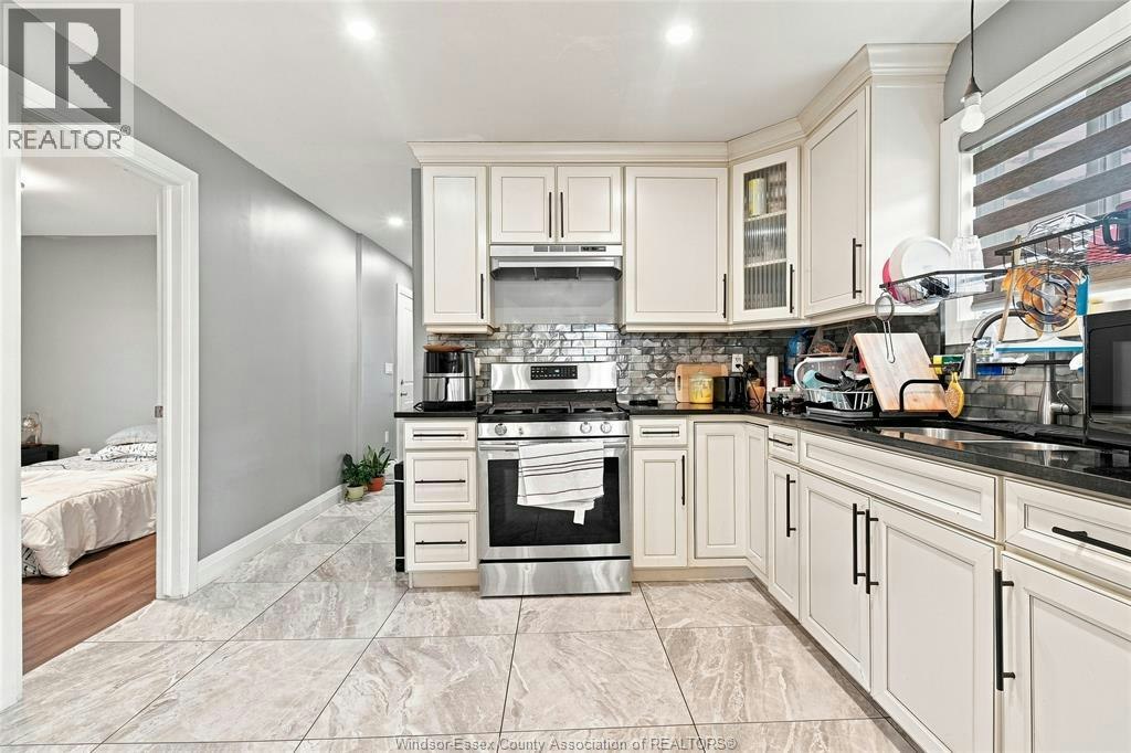 3457 Walker Road, Windsor, ON, N8W 3S2 - 9