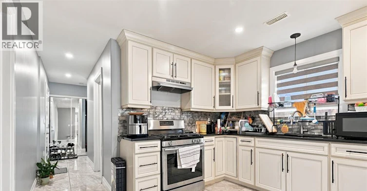 3457 Walker Road, Windsor, ON, N8W 3S2 - 11