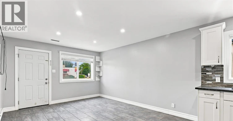 3453 Walker Road, Windsor, ON, N8W 3S2 - 5