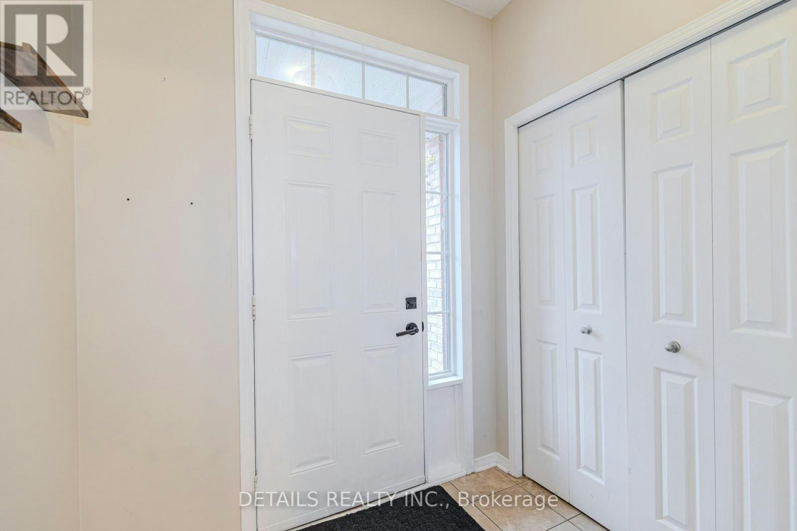 143 Gatespark Private, Ottawa, ON, K2T 1K9 - 2