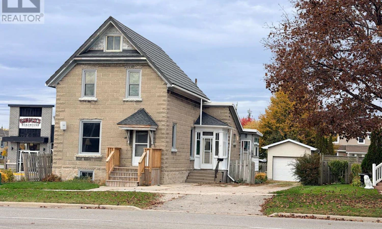 87 Elgin Avenue E