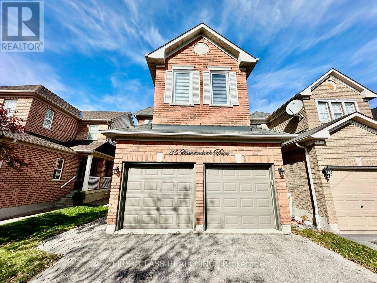 85 Shenandoah Drive, Whitby, ON, L1P 1T4