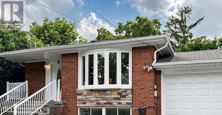 6 Albert Street, Markham, ON, L3P 2T2 - 2