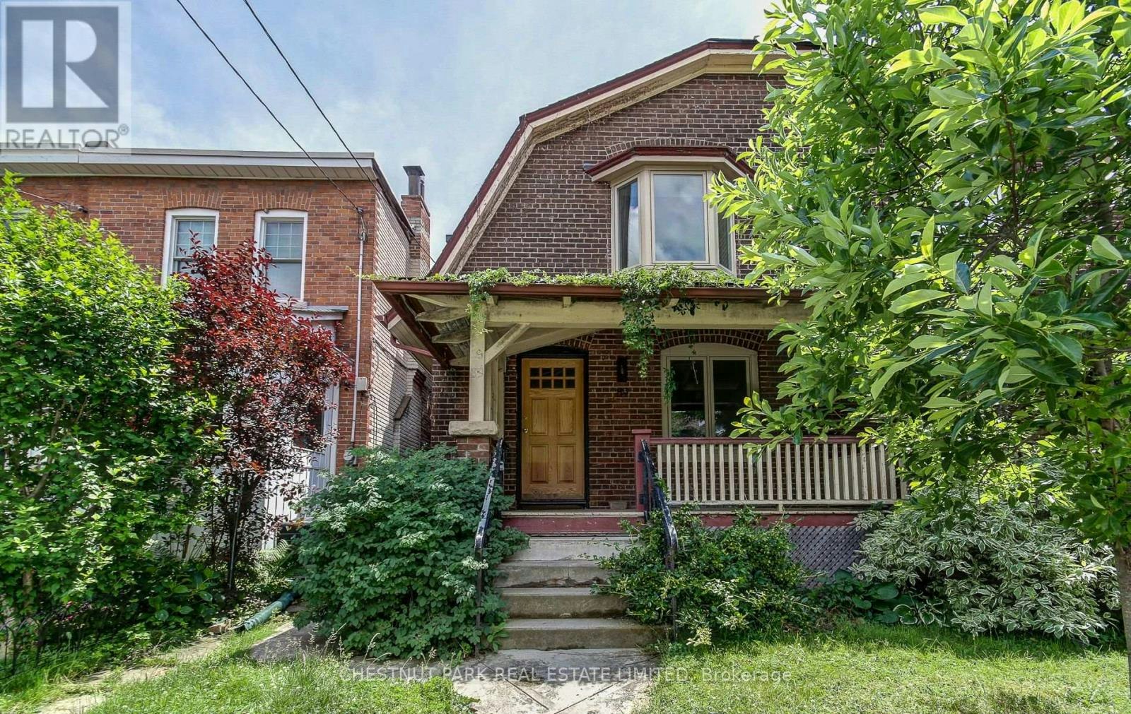 89 Fern Avenue, Toronto, ON, M6R 1K2 - 2
