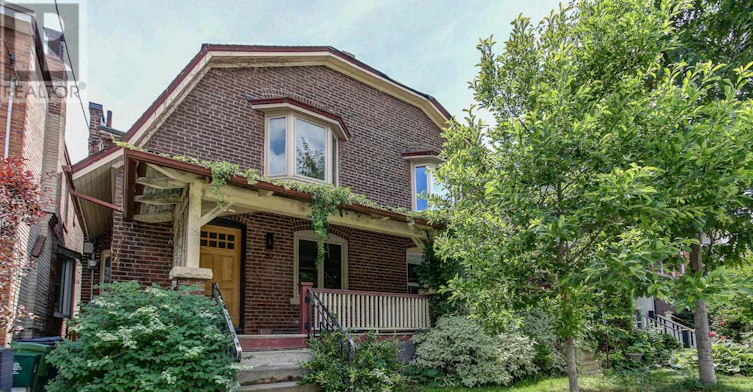 89 Fern Avenue, Toronto, ON, M6R 1K2
