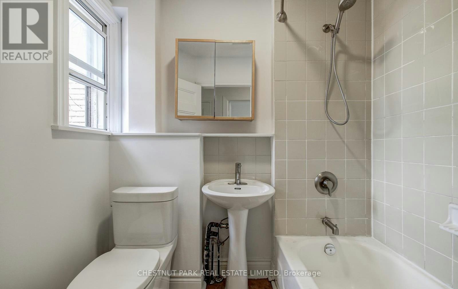 89 Fern Avenue, Toronto, ON, M6R 1K2 - 27