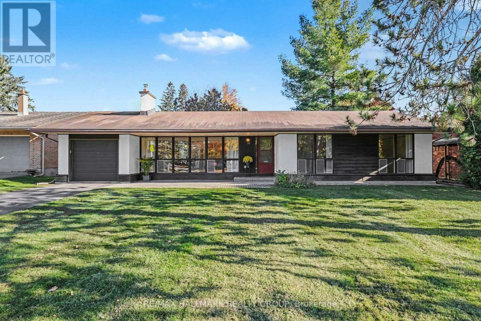 74 Varley Drive, Ottawa, ON, K2K 1H2