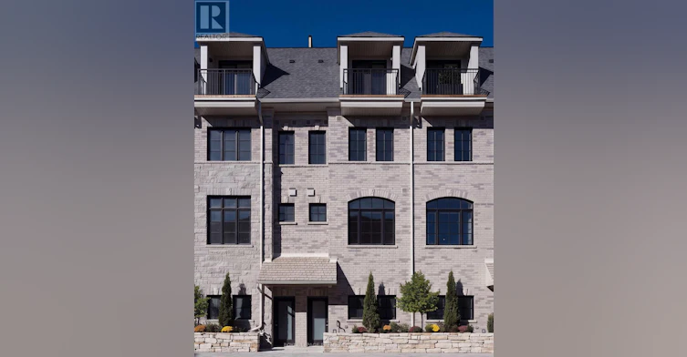 39-30 Commerce Trail, Toronto, ON, M6N 0C2 - 2
