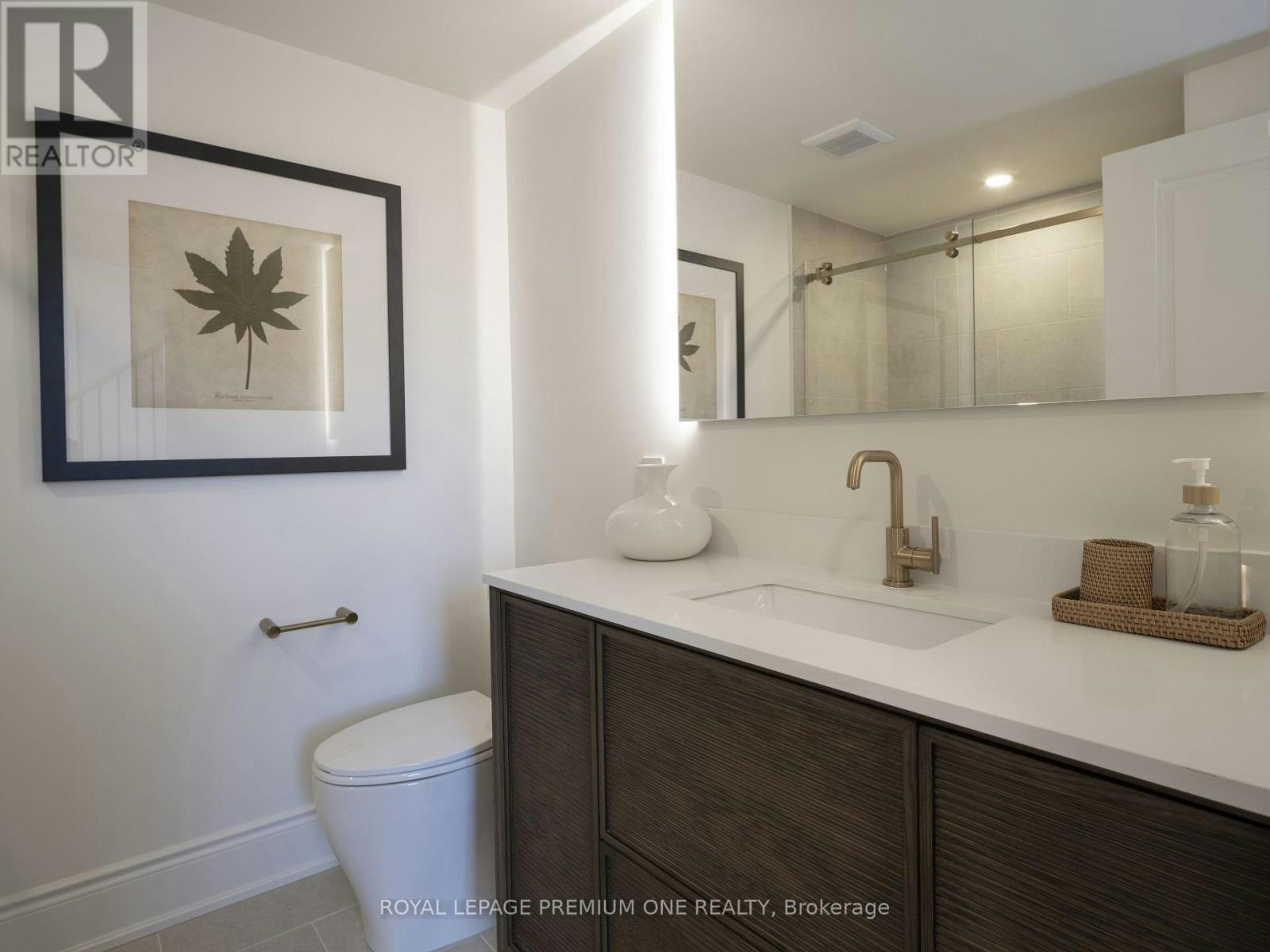 39-30 Commerce Trail, Toronto, ON, M6N 0C2 - 18