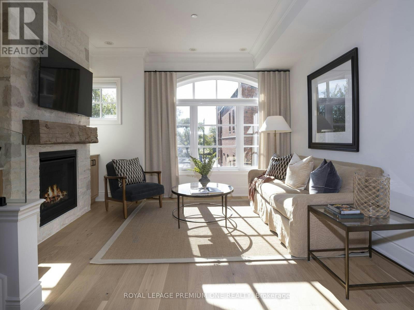 39-30 Commerce Trail, Toronto, ON, M6N 0C2 - 4