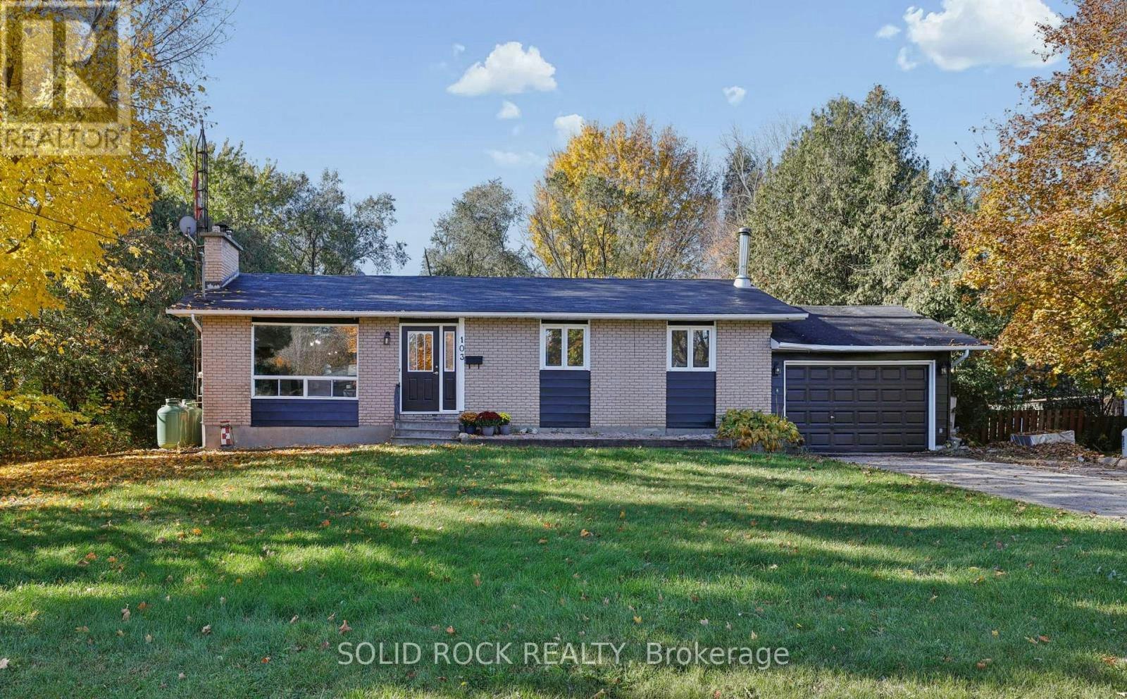 103 Rostad Avenue, Ottawa, ON, K0A 2H0