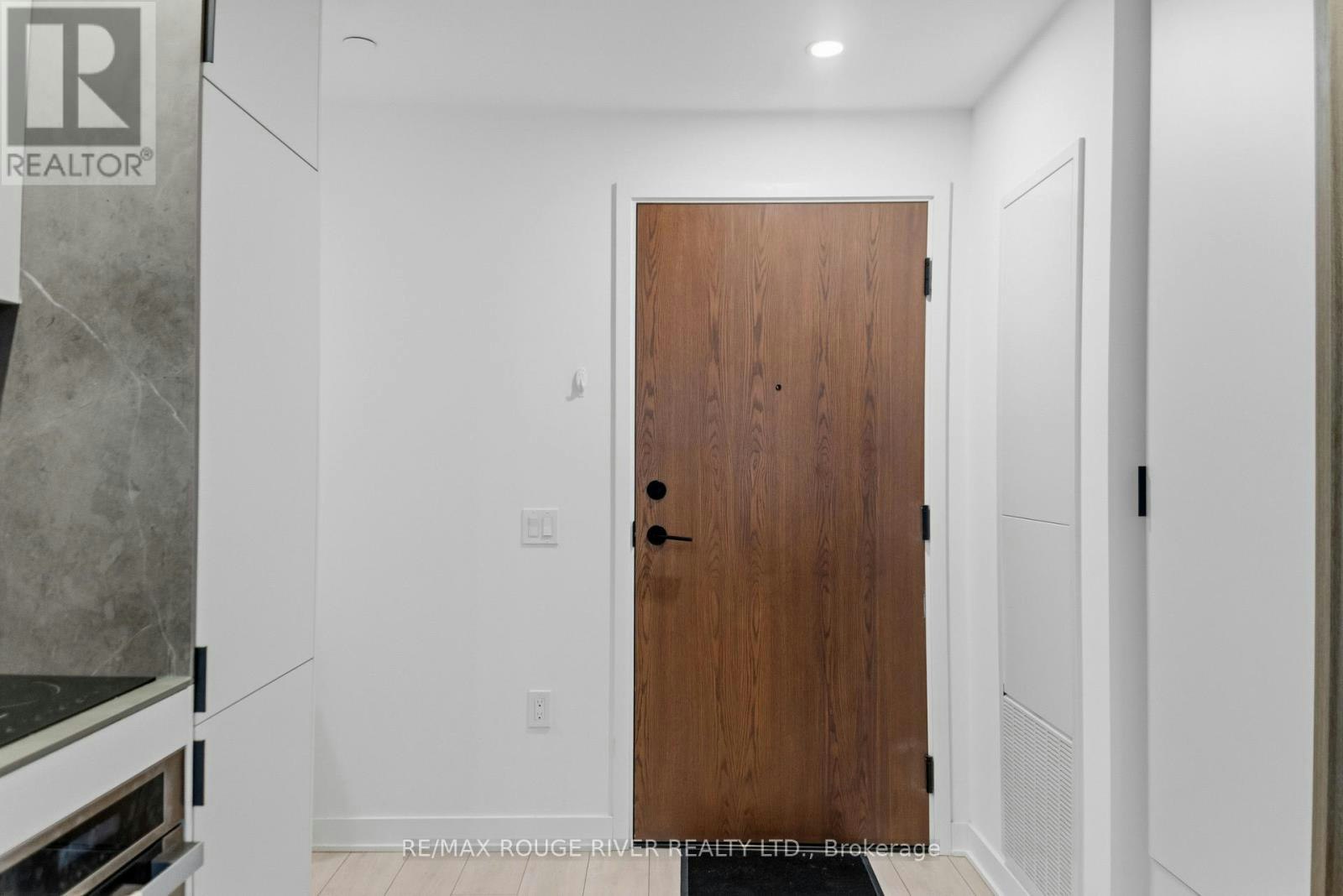 3808-55 Charles Street E, Toronto, ON, M4Y 0J1 - 2