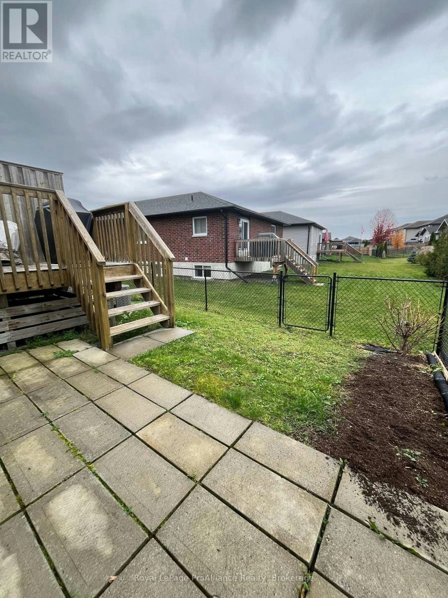 31 Chinook Street, Belleville, ON, K8P 0C6 - 24
