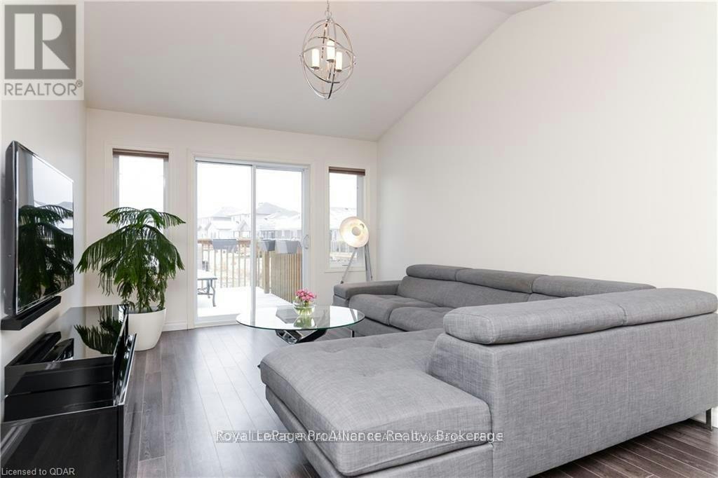 31 Chinook Street, Belleville, ON, K8P 0C6 - 12