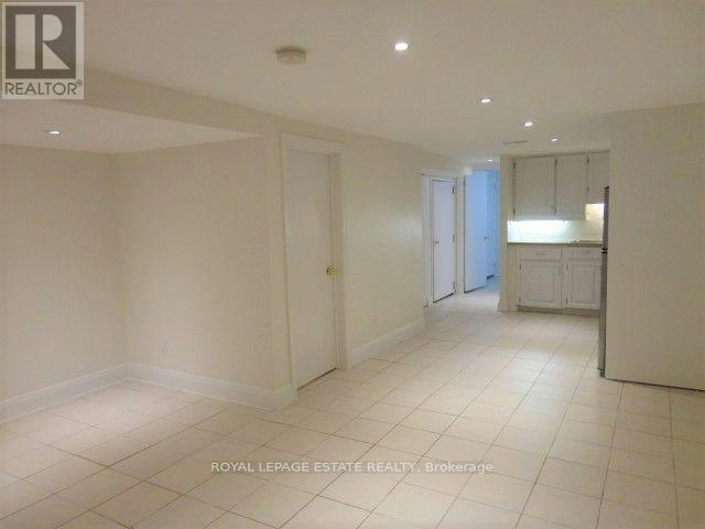 BSMT-190 Wineva Avenue, Toronto, ON, M4E 2T4 - 5