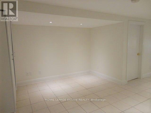 BSMT-190 Wineva Avenue, Toronto, ON, M4E 2T4 - 9