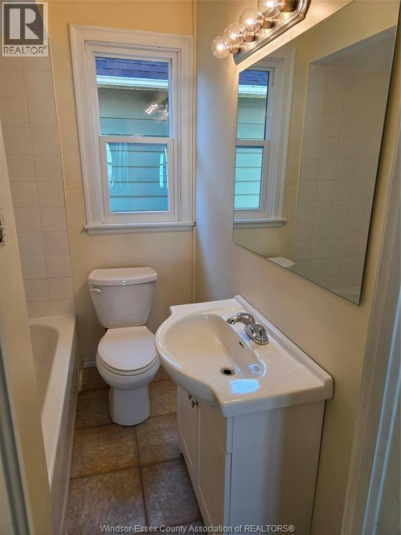 2-285 Elliott Street West, Windsor, ON, N9A 5Y9 - 12