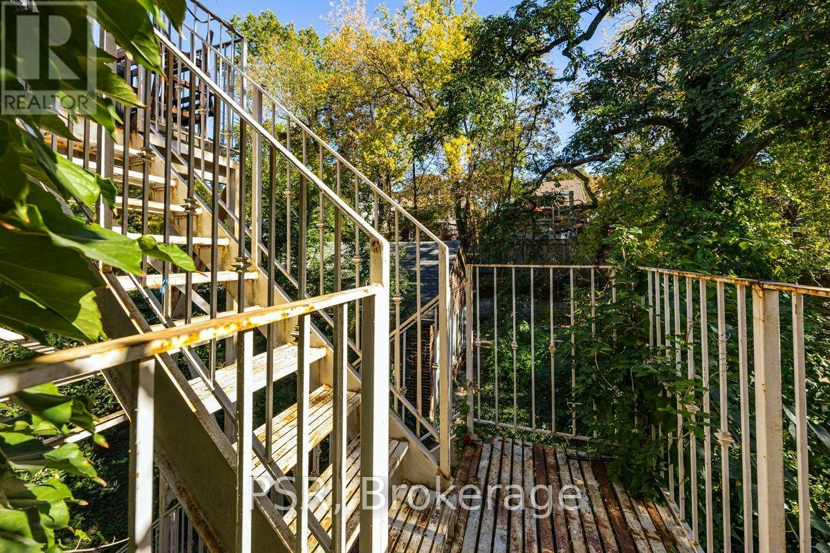 2B-483 Parkside Drive, Toronto, ON, M6R 2Z9 - 20