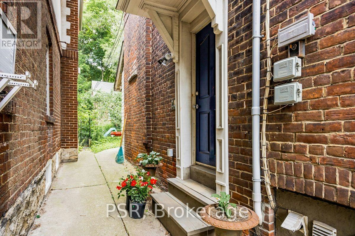 2B-483 Parkside Drive, Toronto, ON, M6R 2Z9 - 3