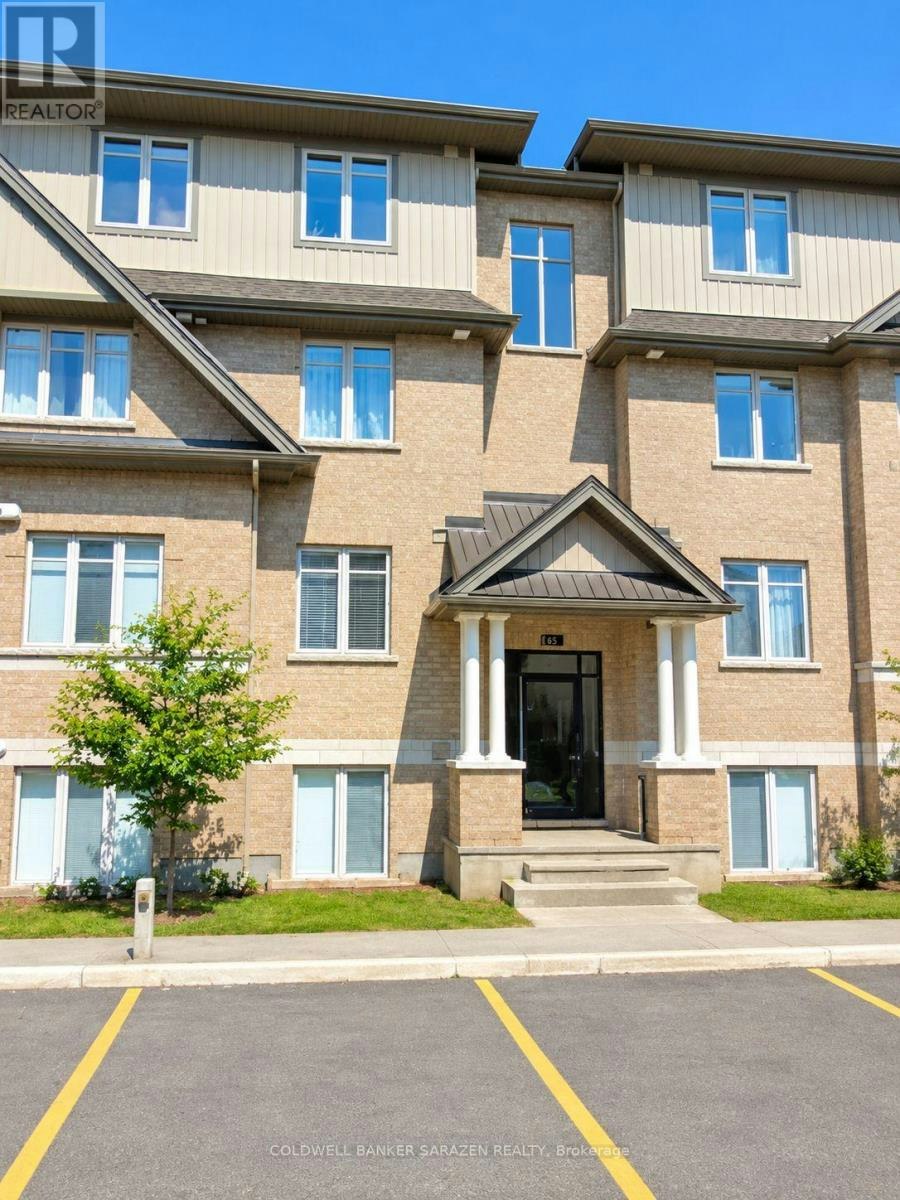64 F Tipperary Private, Ottawa, ON, K2J 2T3