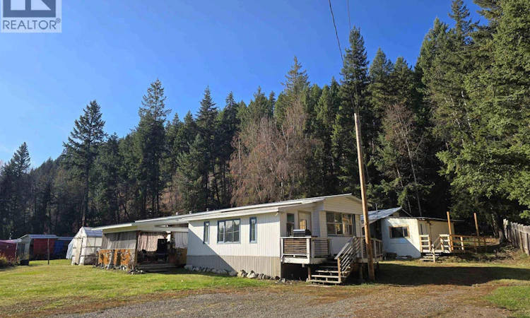 2244 WEST Fraser Road