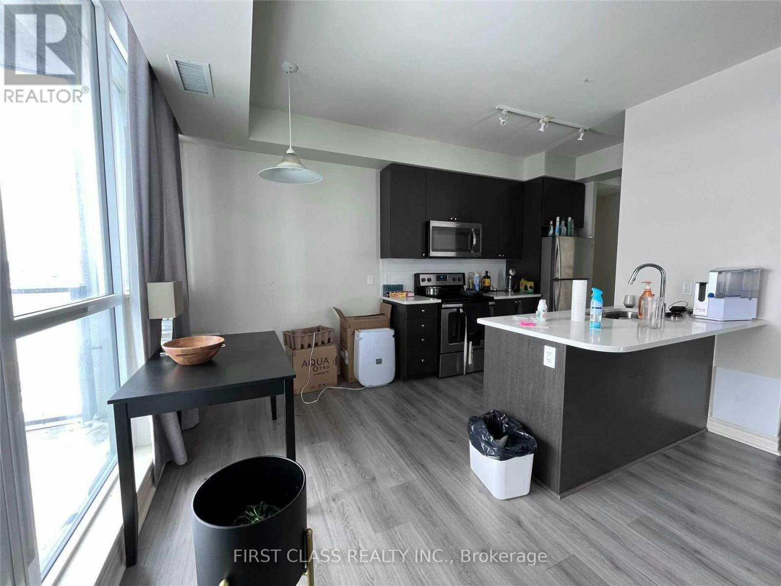 1015-339 Rathburn Road W, Mississauga, ON, L5B 0K6 - 4
