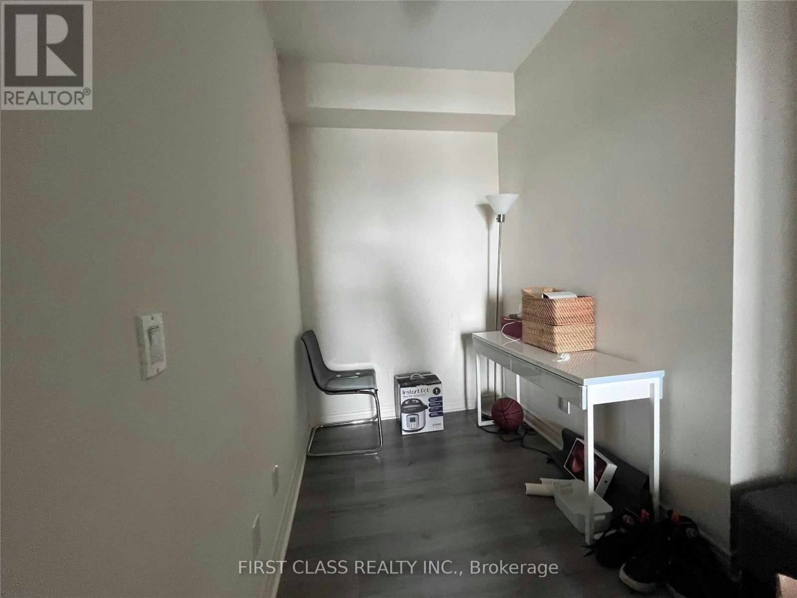 1015-339 Rathburn Road W, Mississauga, ON, L5B 0K6 - 9