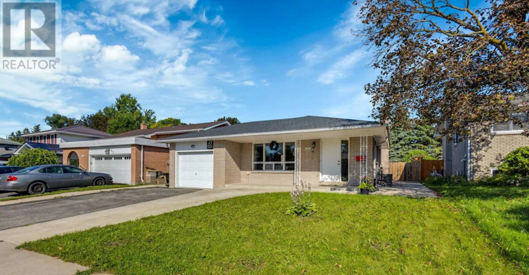 43 Davies Crescent, Barrie, ON, L4M 2M4 - 4