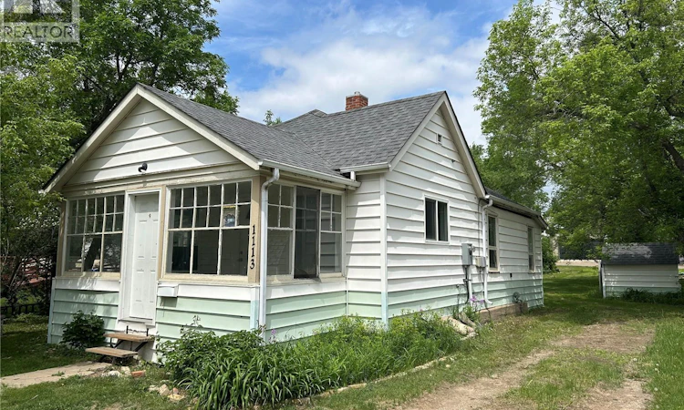 1113 Valley Street